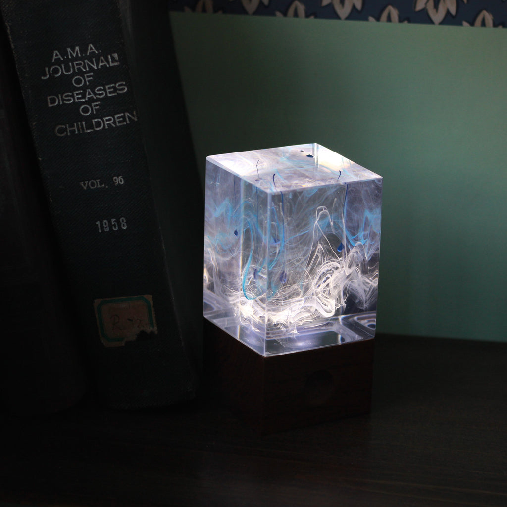 OceanGlow Resin Table Decor – Handcrafted Ambient Light-3